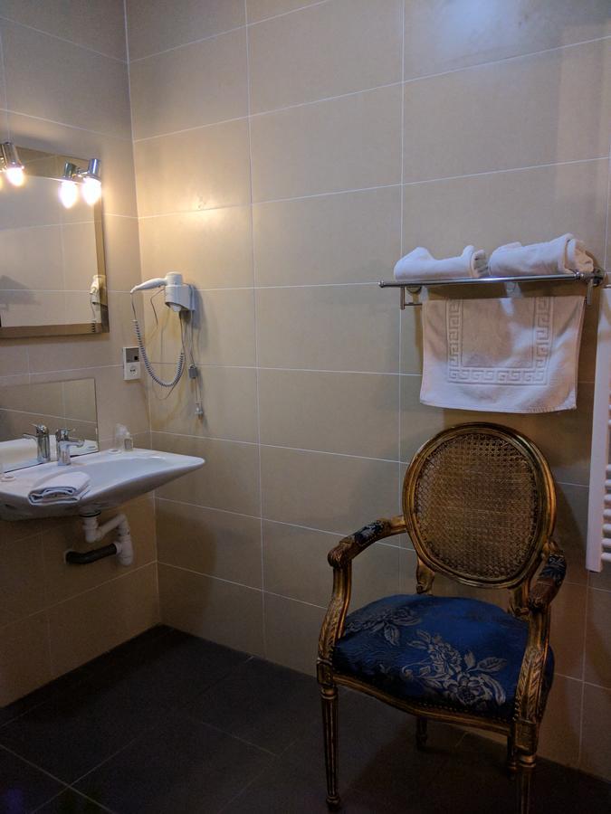 Hotel Fleur de Lys Bailleul  Eksteriør billede