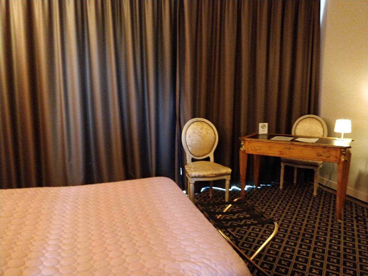 Hotel Fleur de Lys Bailleul  Eksteriør billede